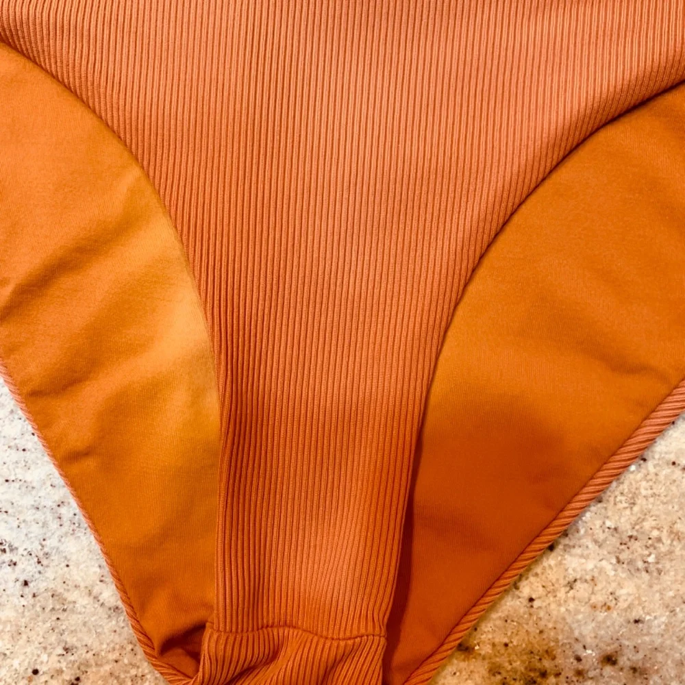 L* Space Lee Lee Ribbed Bikini Color AMBER Top and Bottom Size Large NWOT Beach - Picture 4 of 14